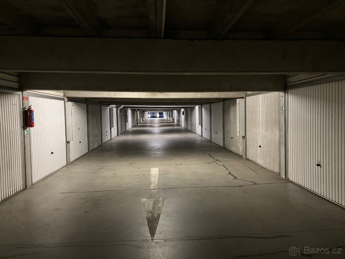Pronájem garáž - České Budějovice, 370 01