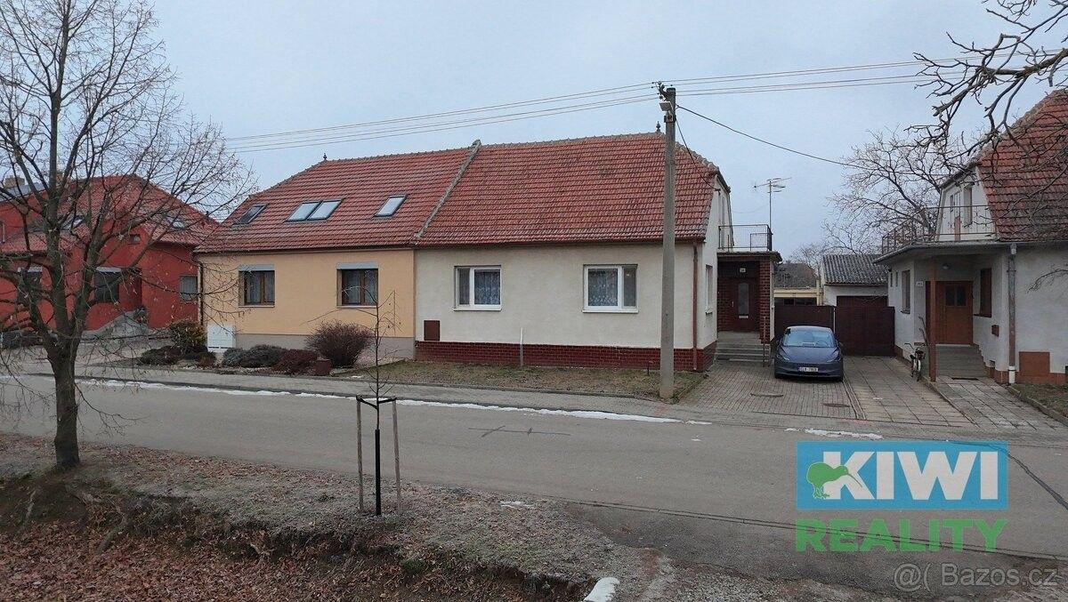 Rodinné domy, Žabčice, 664 63