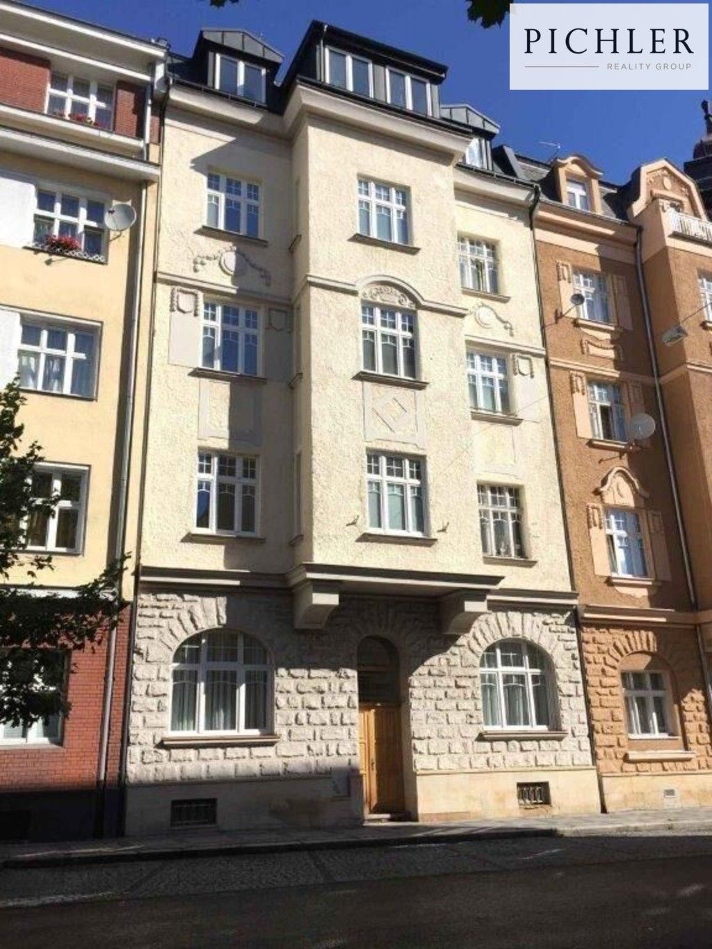 Činžovní domy, K. Čapka 1234, Karlovy Vary, 525 m² - 2