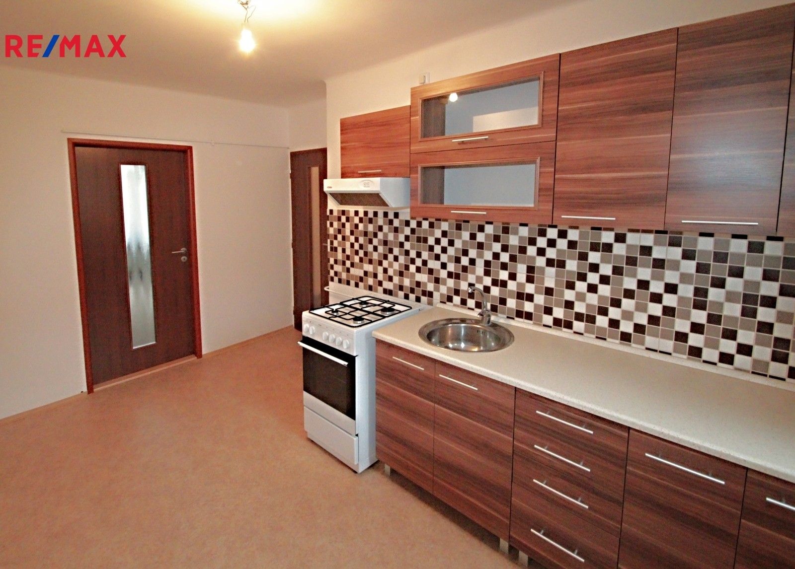 Pronájem byt 2+1 - Na Magistrále, Kolín, 50 m²