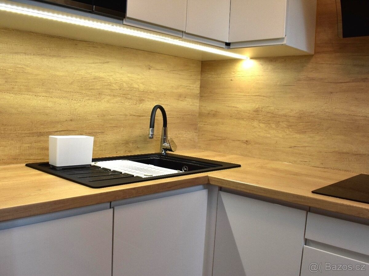 Pronájem byt - Valašské Meziříčí, 757 01