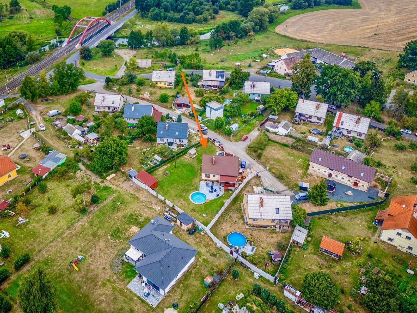 Rodinné domy, Cheb Jindřichov, 230 m² - 1