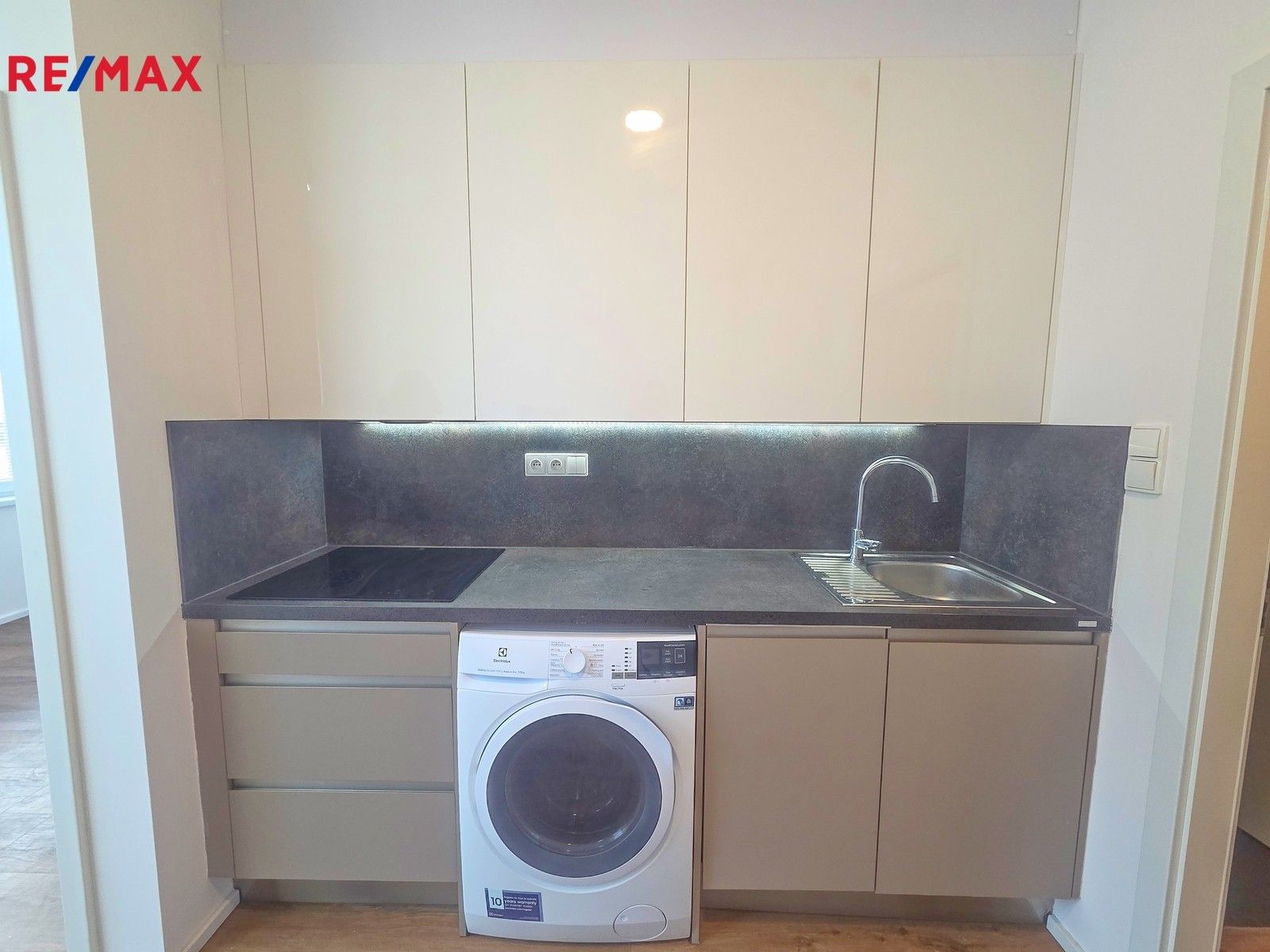 Pronájem byt 2+kk - Žižkova tř., České Budějovice, 47 m²