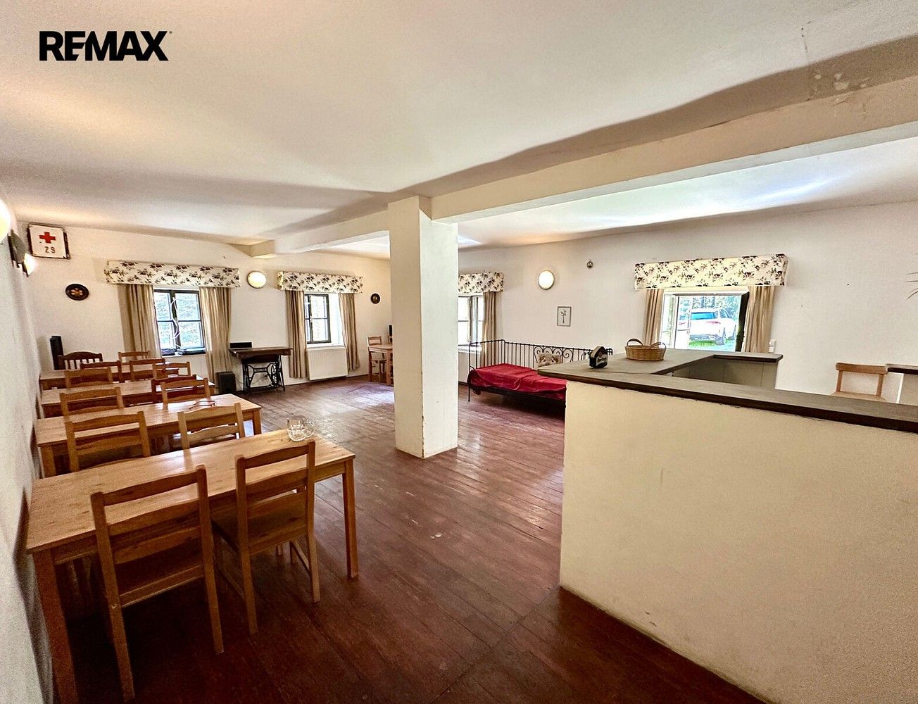 Prodej rodinný dům - Železná Ruda - Špičák, okres Klatovy, Plzeňský kraj, 400 m² - 5