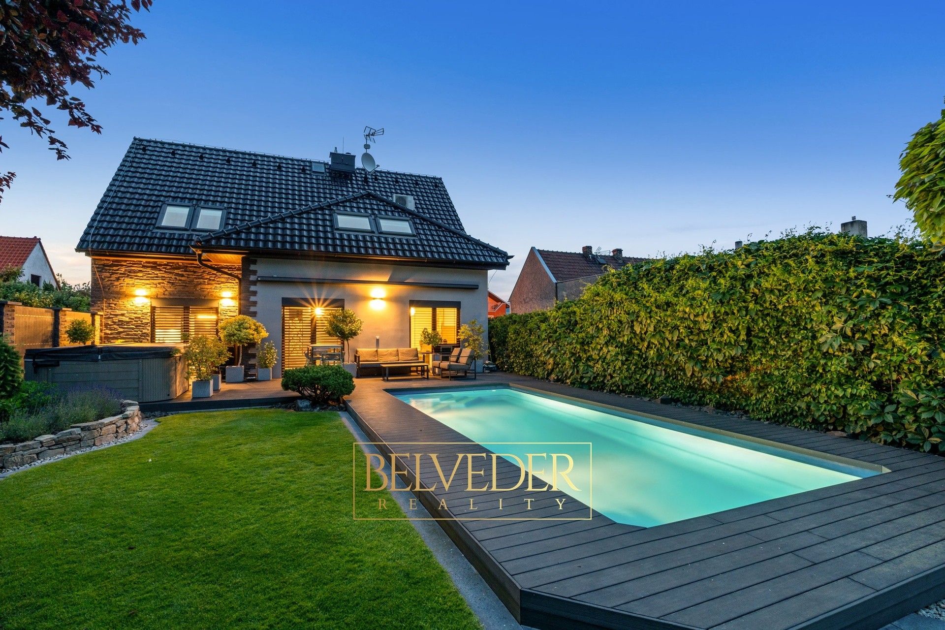 Prodej rodinný dům - Zahradní, Malé Žernoseky, 229 m²