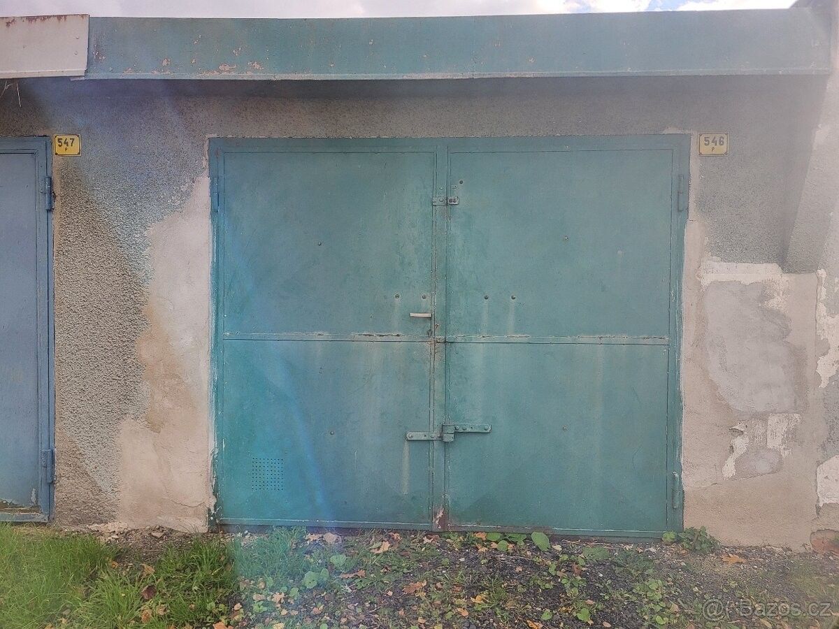 Garáže, Děčín, 405 02