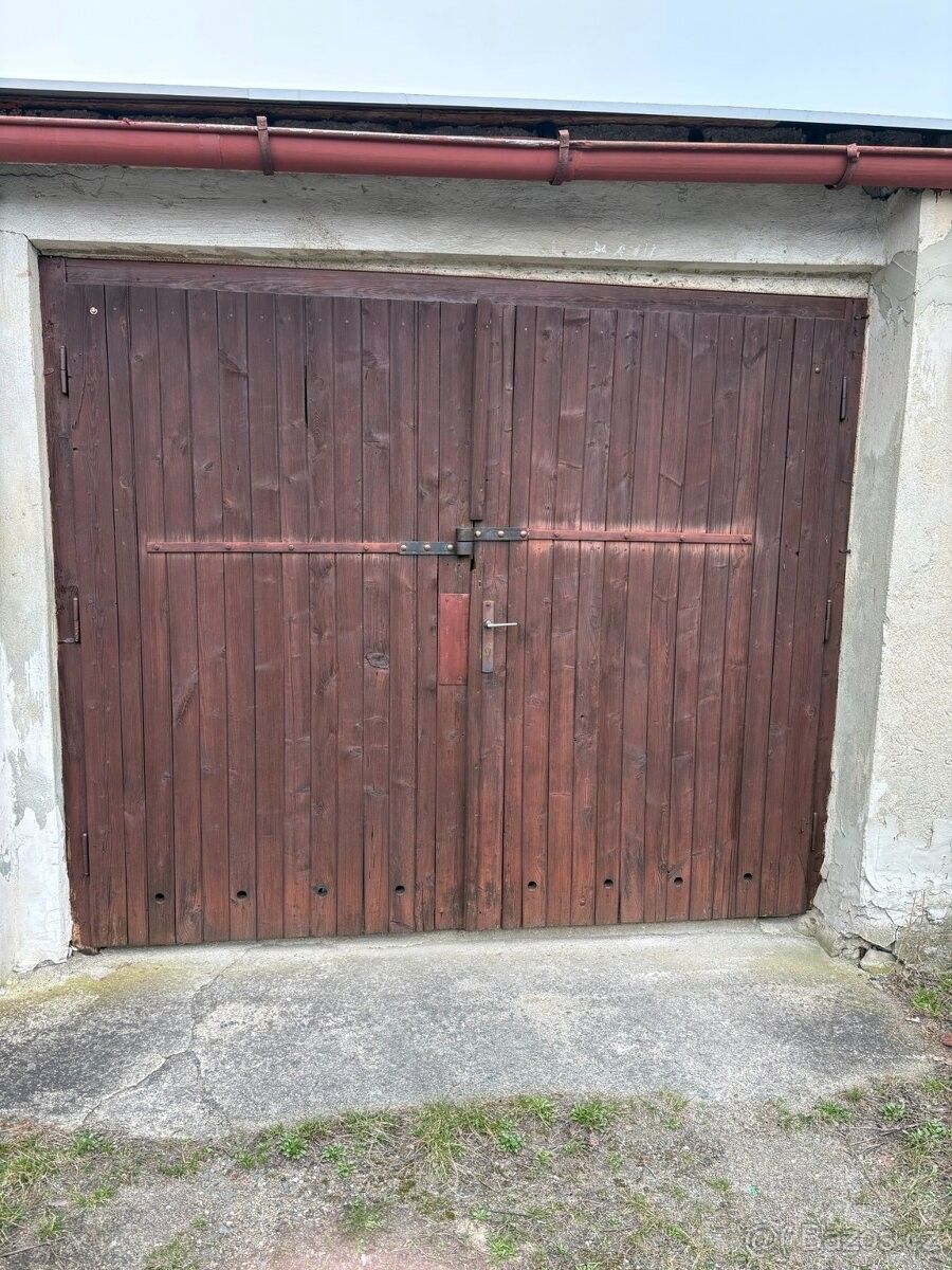 Garáže, Liberec, 460 01