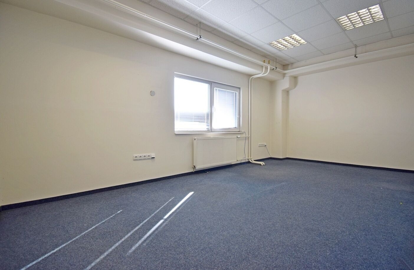 Pronájem kancelář - Toužimská, Praha, 96 m²