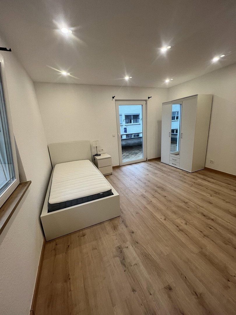 Pronájem byt 4+1 - , Bádensko-Württembersko, 105 m² - 5