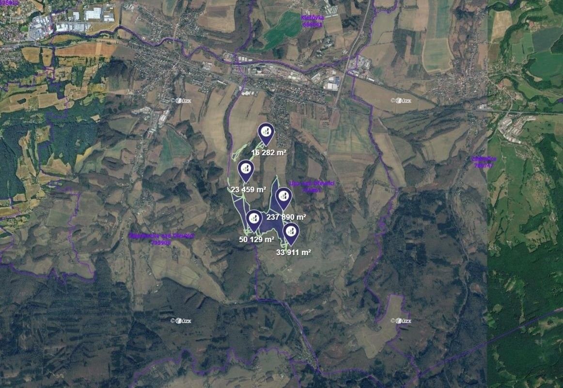 Lesy, Lípa, 4 500 m² - 2