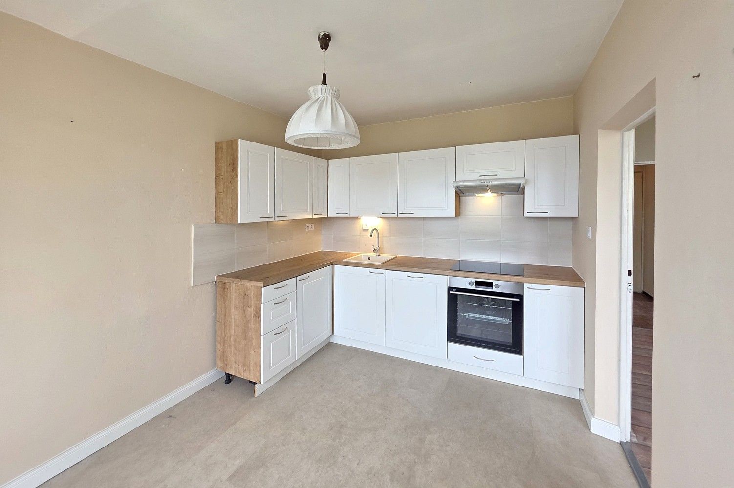 3+1, Praha - Kobylisy, okres Praha 8, Hlavní město Praha, 69 m² - 1