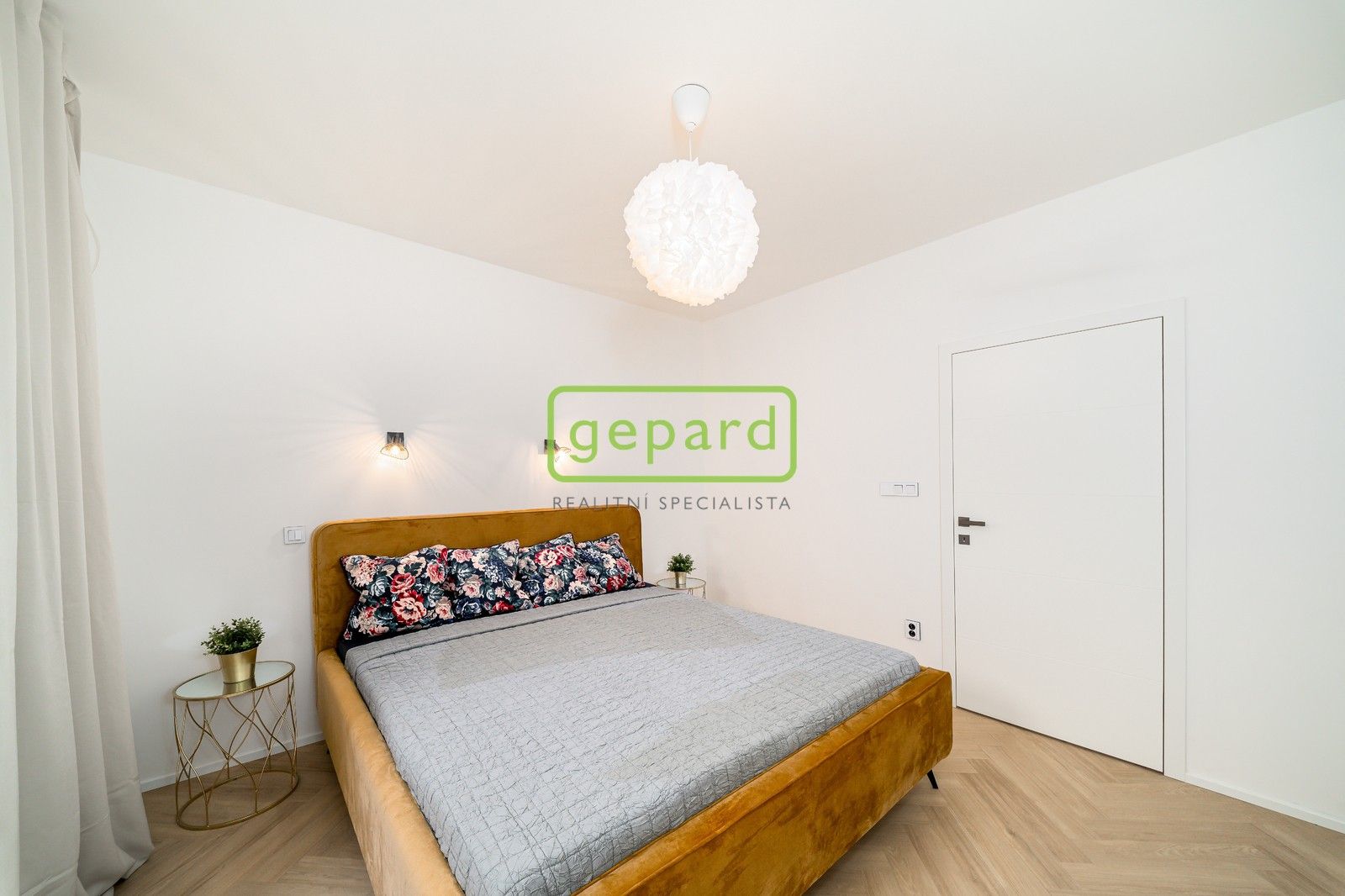 Prodej byt 2+kk - V Zámcích 51, Praha, 55 m²