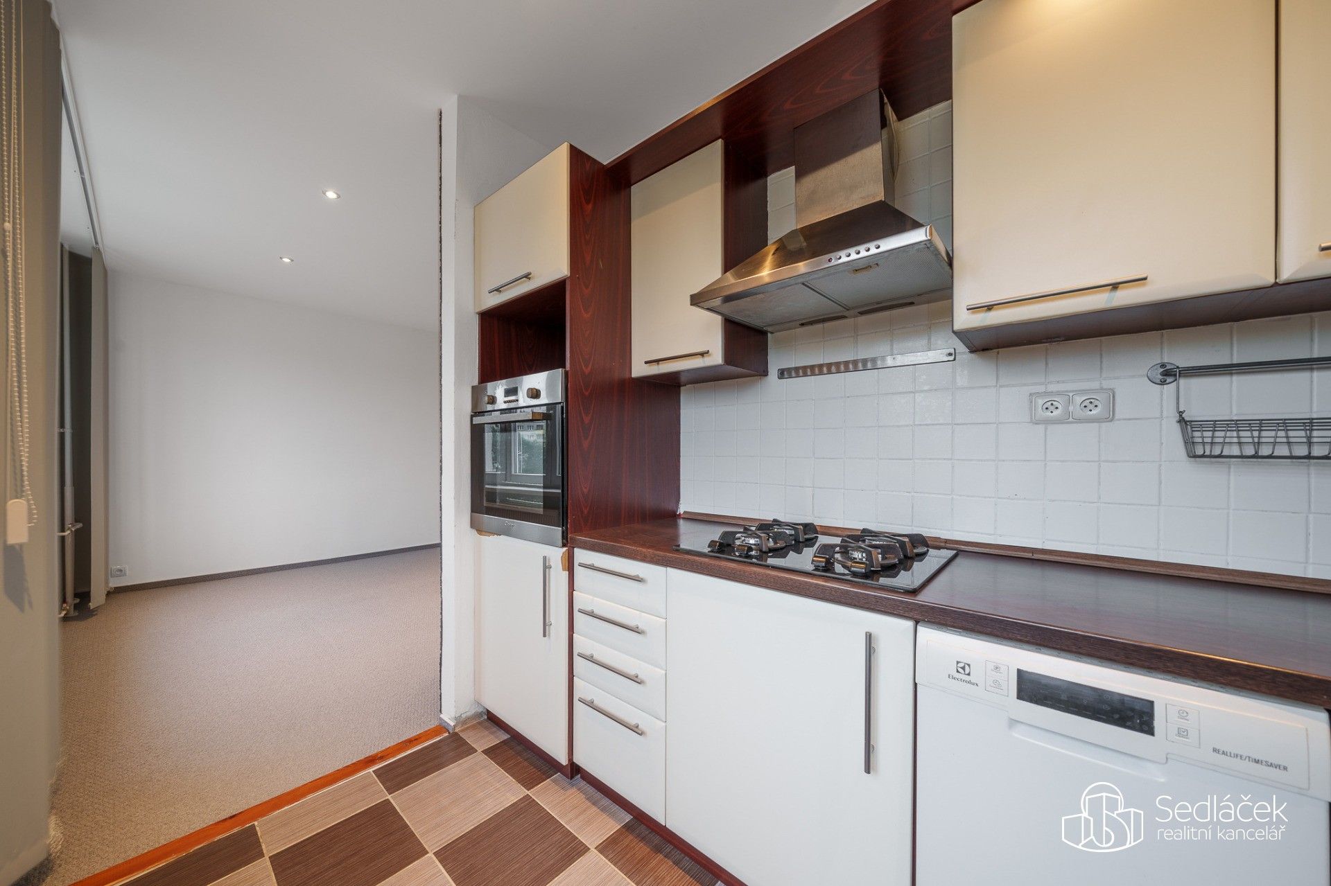 Byt 2+1 · 56 m² · Boženy Němcové, Sokolov - 3