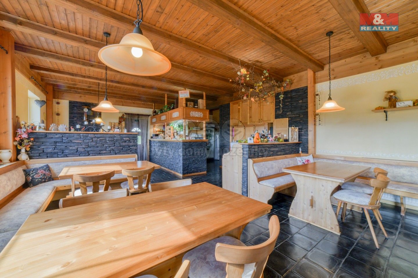 Restaurace, Družstevní, Luby, 132 m²