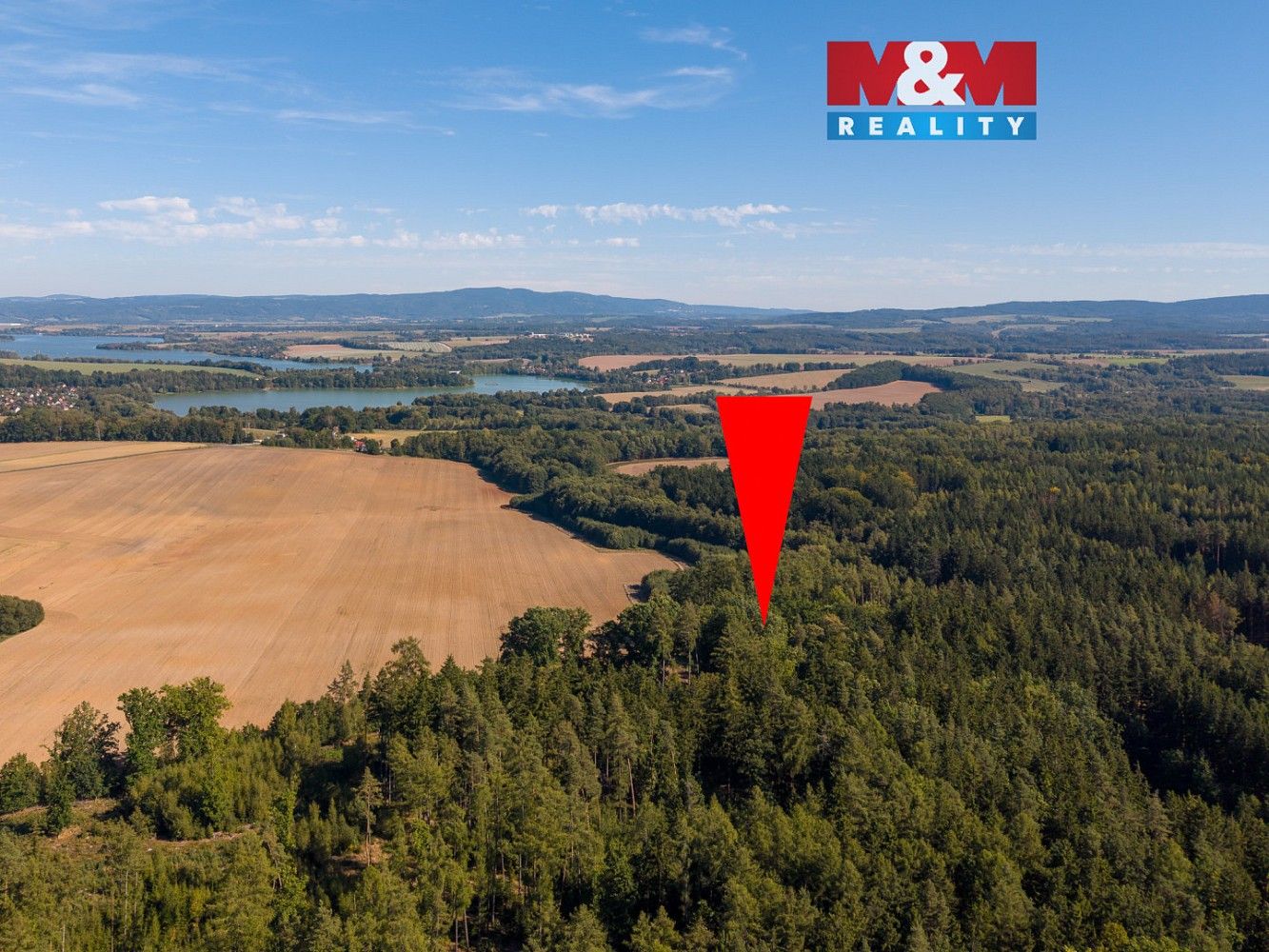 Les, 1 757 m²