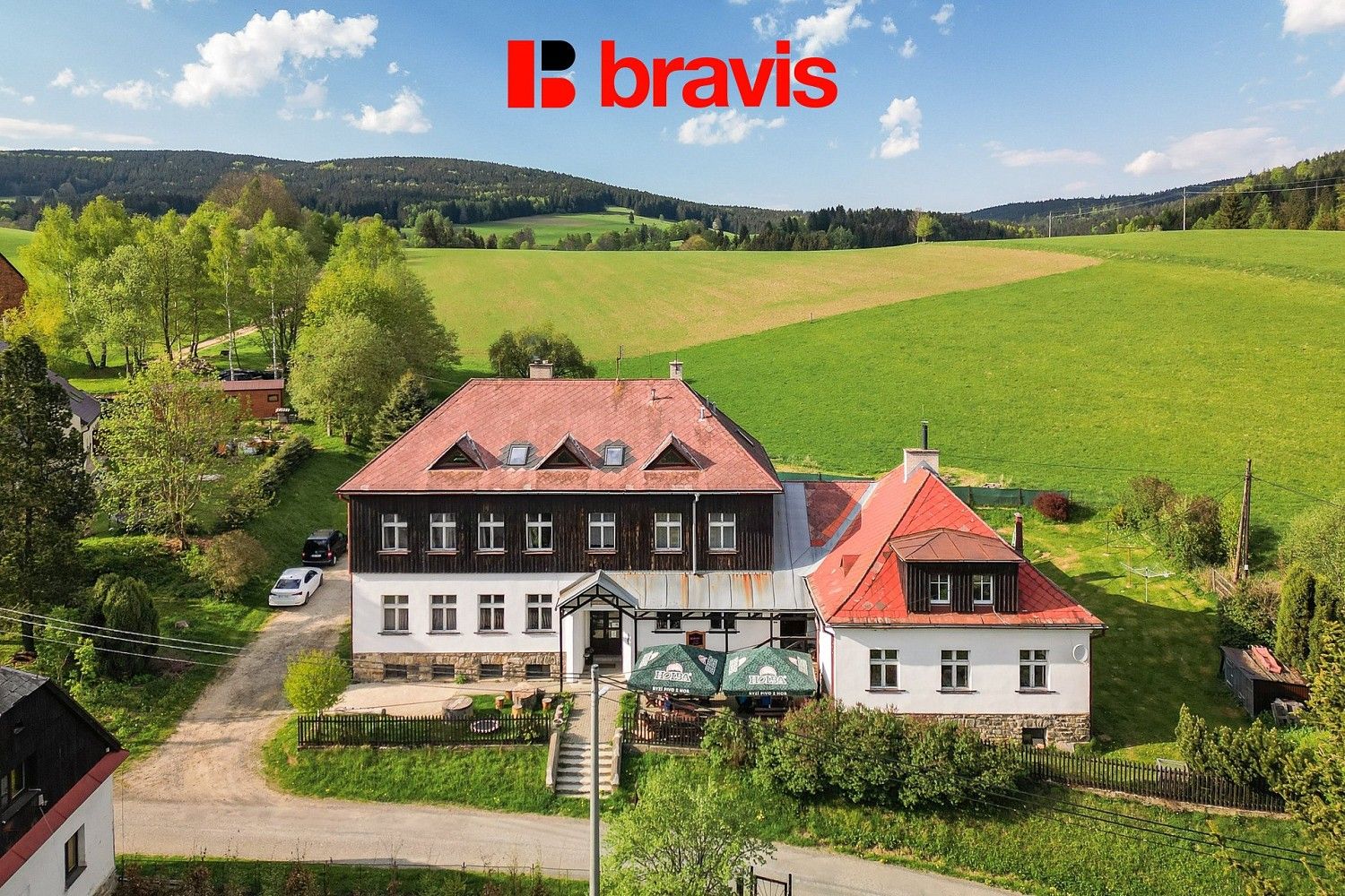 Ubytovací zařízení, 402 m²