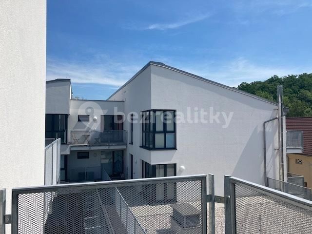 1+kk, Mezilehlá, Praha - Hrdlořezy, 37 m² - 1