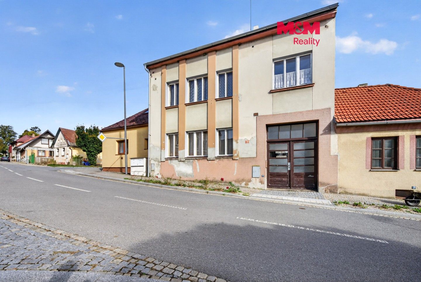 Rodinné domy, Mariánské náměstí, Černovice, 237 m² - 1