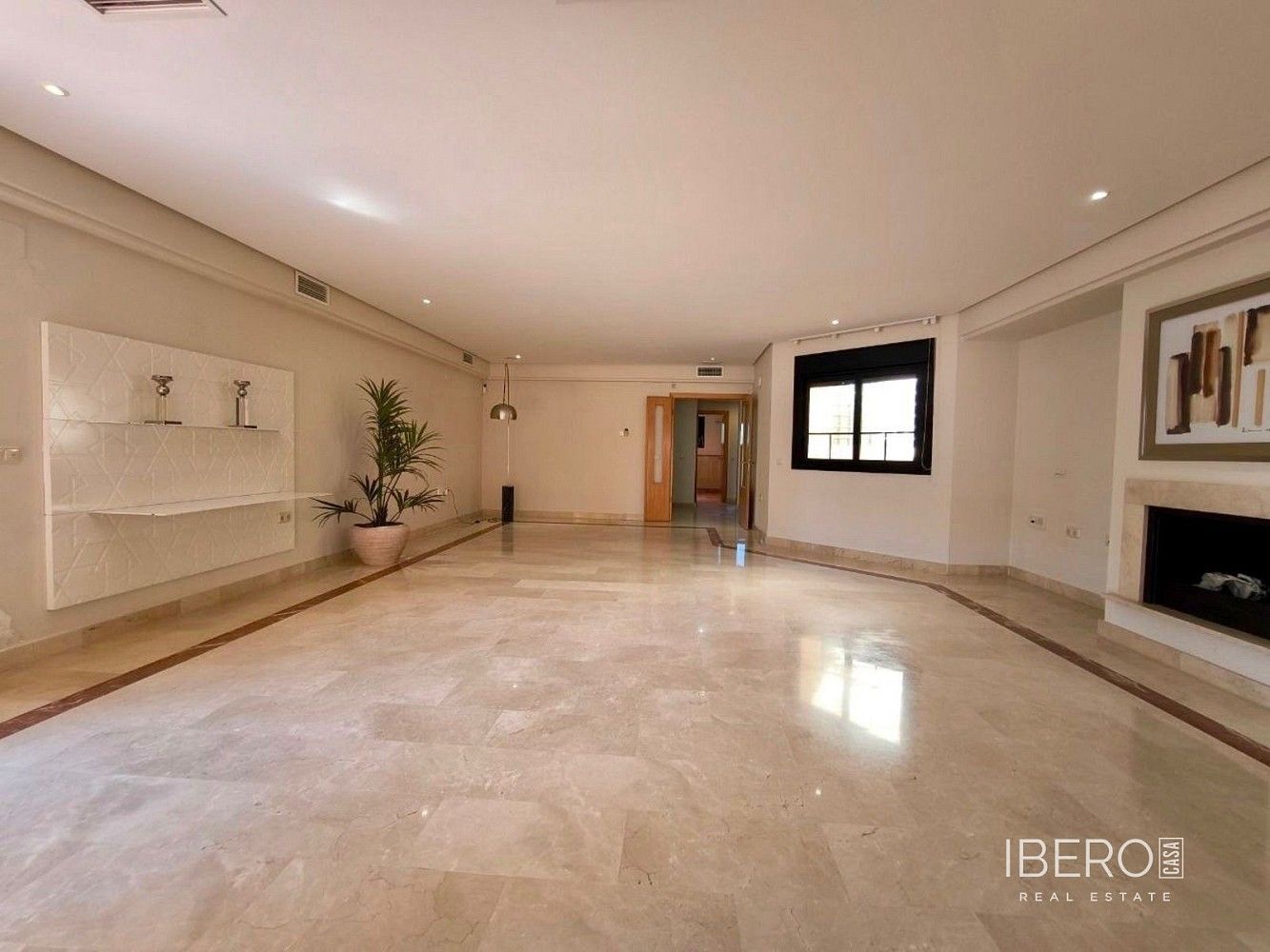 4+kk, Puerto Banús, Španělsko, 280 m² - 2