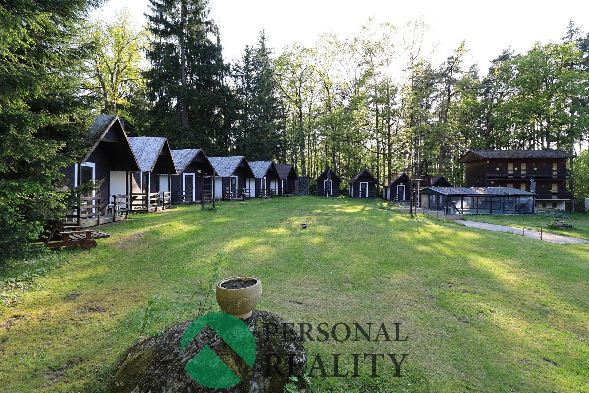 Prodej ubytovací zařízení - Mezirolí, Nová Role, 533 m²