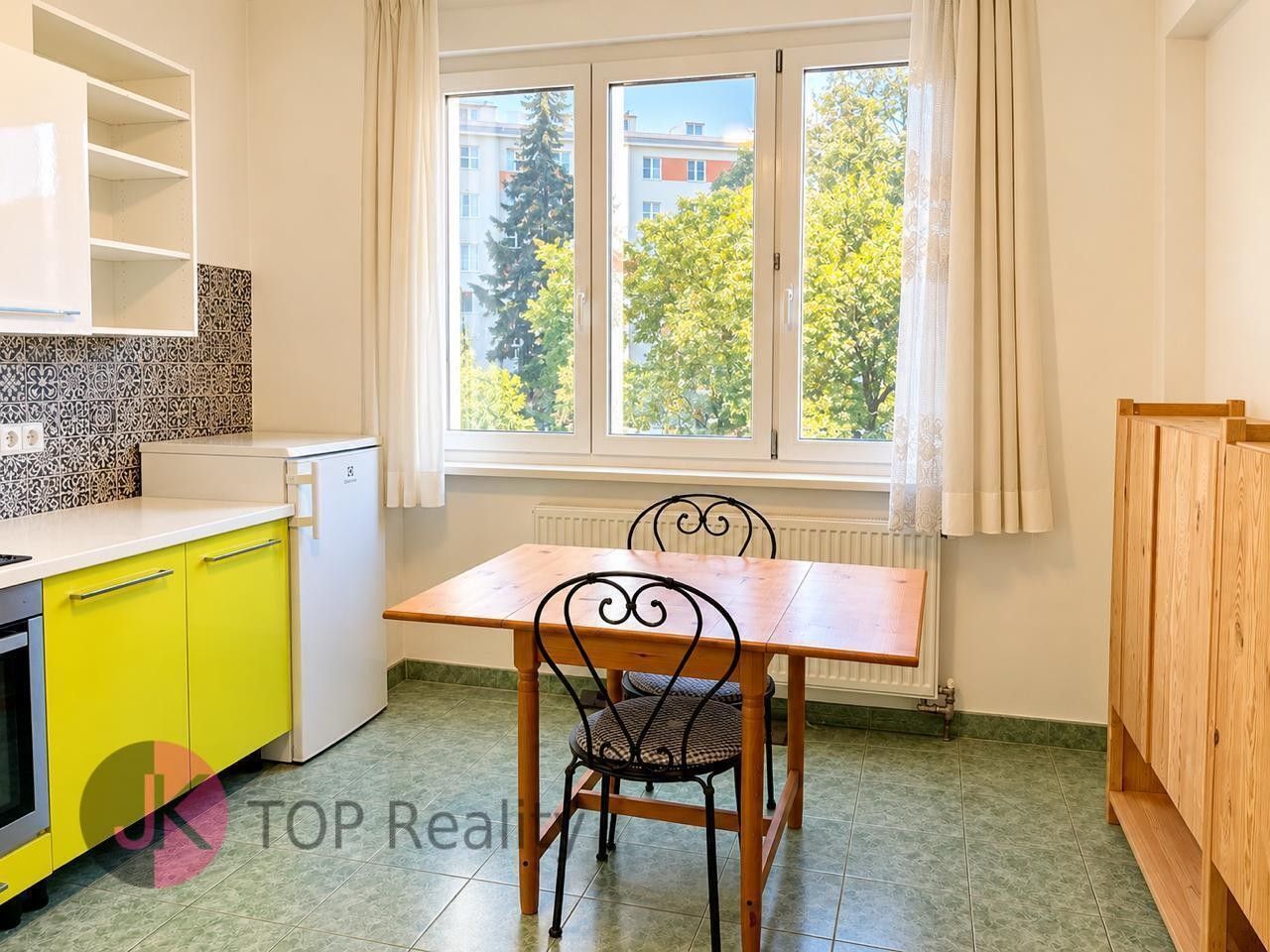 2+1, Ruská, Praha, 61 m² - 2