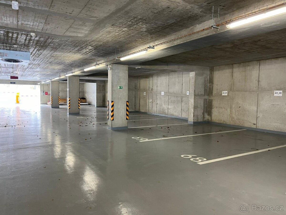 Garáže, Lipno nad Vltavou, 382 78