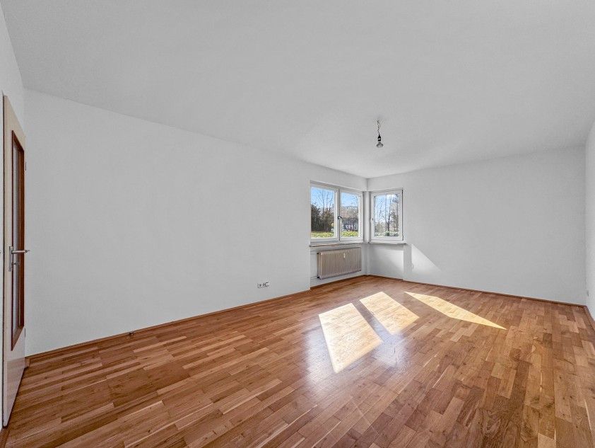 3+1, Friedrich-Ebert-Straße 37 Regensburg Großprüf.-Dechbetten-Königswiesen Bayern 93051, 87 m² - 2