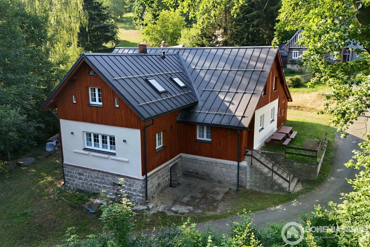 Ubytovací zařízení, 293 m²