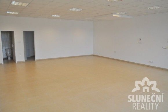 Obchodní prostory · Uherské Hradiště, 686 01 - 3