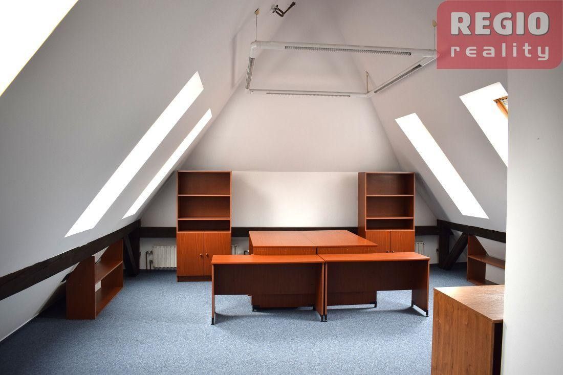 Kanceláře, Třinec, 739 61