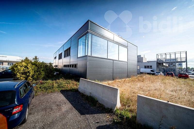 Sklad, 860 m²
