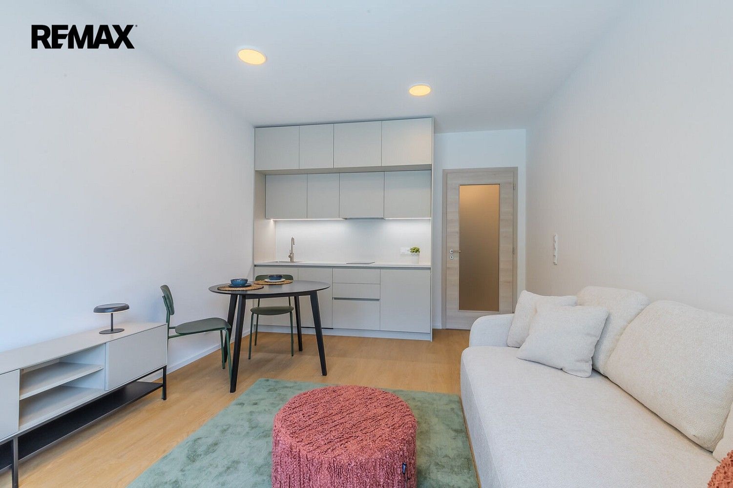 Pronájem byt 1+kk - Praha - Libeň, okres Praha 9, Hlavní město Praha, 31 m² - 2