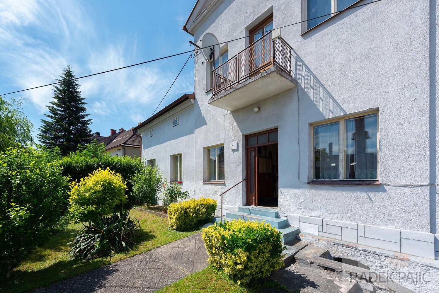 Rodinné domy, Dobrovice, okres Mladá Boleslav, Středočeský kraj, 218 m² - 1