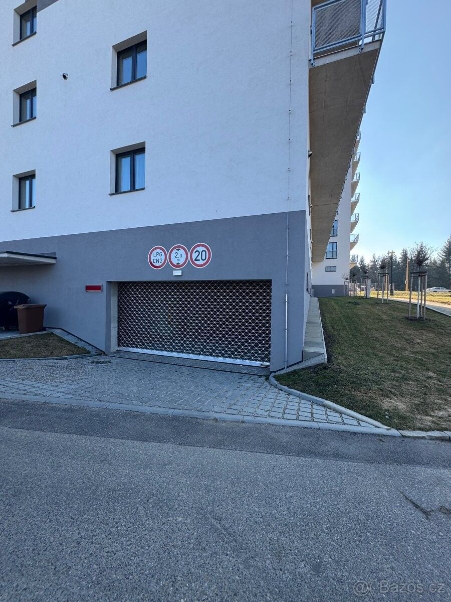 Garáže, Jihlava, 586 01 - 2