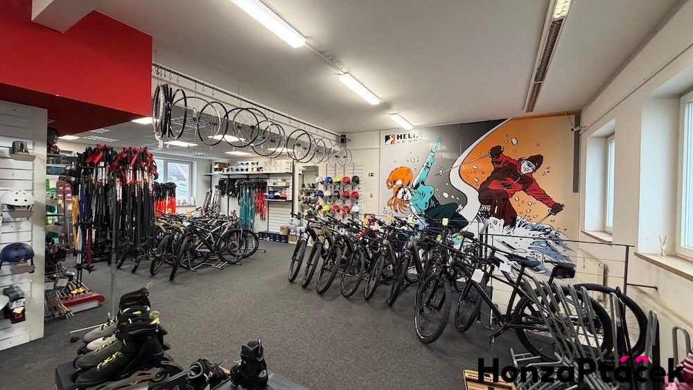 Pronájem obchodní prostory - Střelničná, Praha, 418 m²