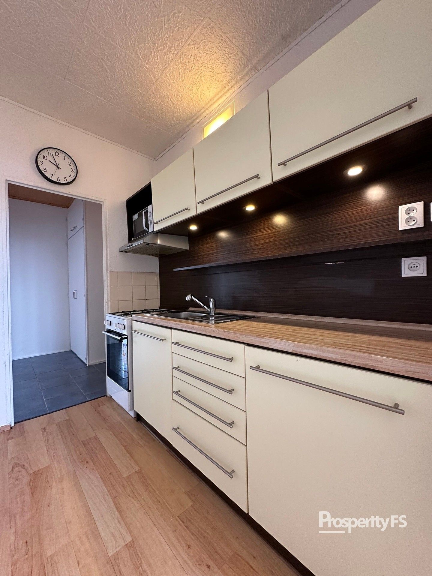 3+kk, Dřínovská, Chomutov, 61 m²