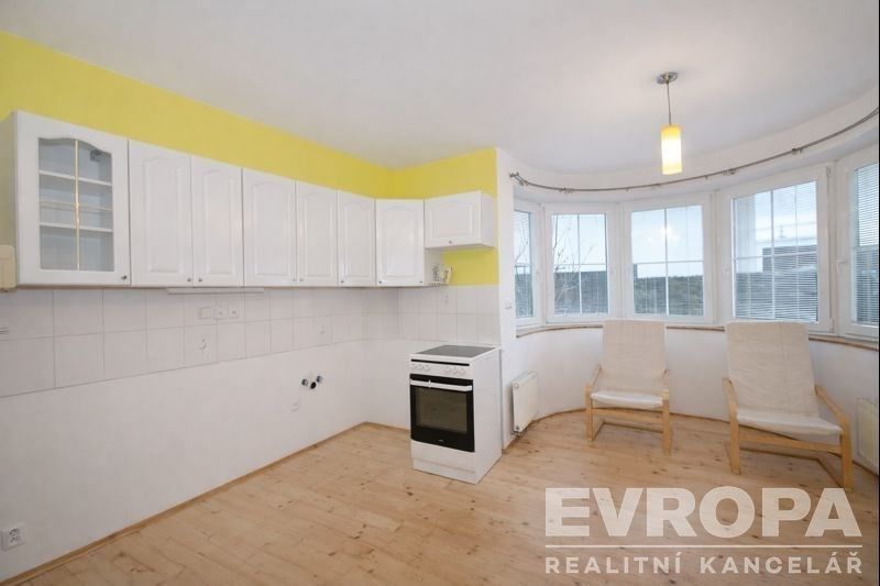 Pronájem byt 2+kk - Na Korálově, Praha, 58 m²