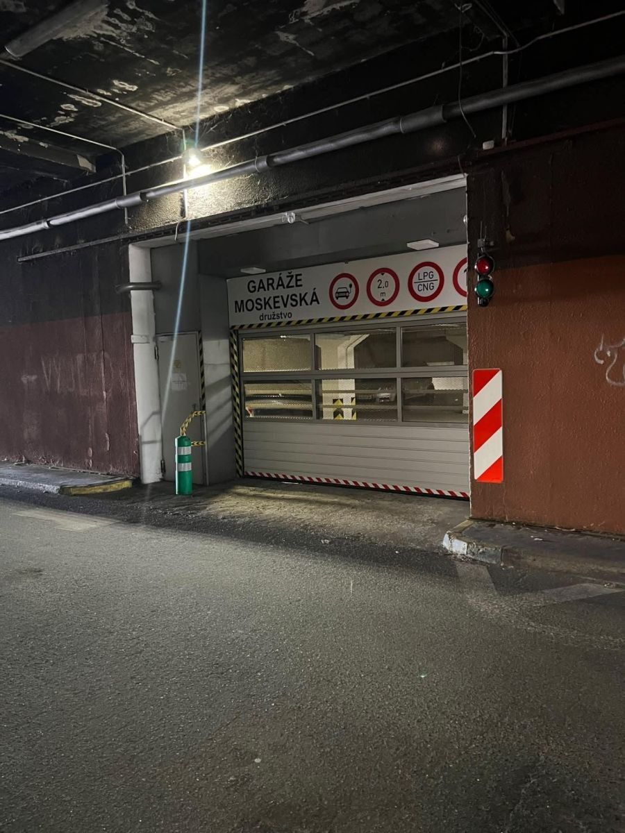 Garáž · 13 m² · Praha - Vršovice - 3