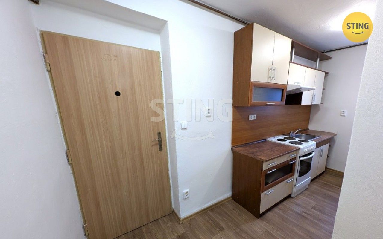 3+kk, Sídlištní, Zubří, 56 m²