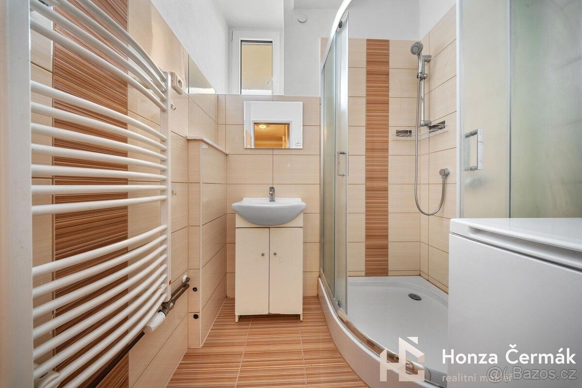 Prodej byt - Pohořelice, 691 23