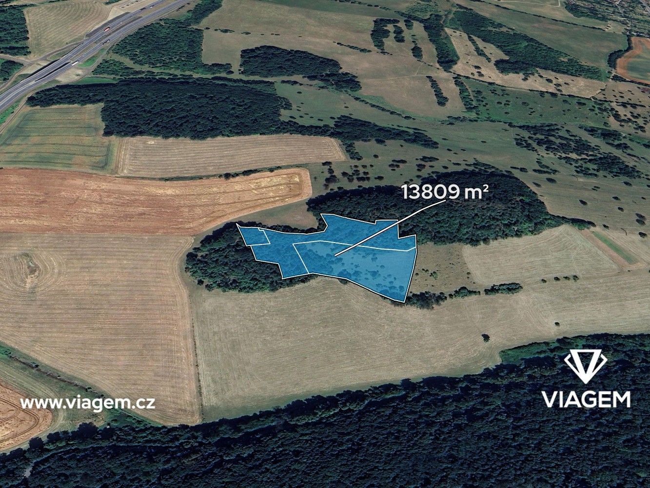Les, 2 761 m²