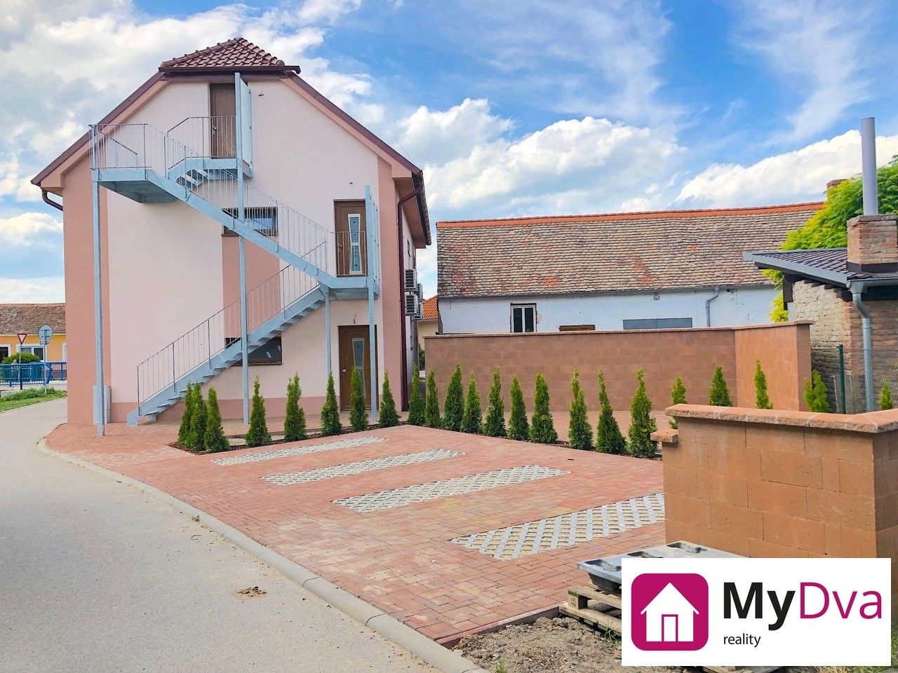 Prodej činžovní dům - Vrbovec, 222 m²