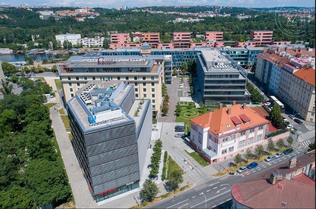 Pronájem kancelář - Jankovcova, Praha, 369 m²